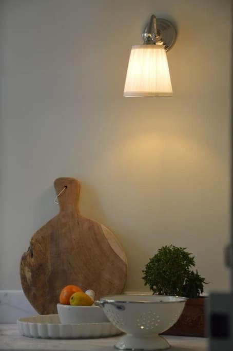 La Loge Familiale: 110m2, Place Rose Goudard, Ac Apartment *