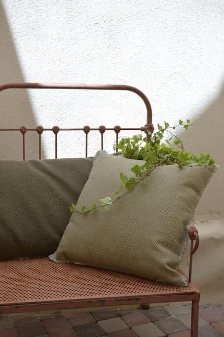 La Loge Familiale: 110m2, Place Rose Goudard, Ac L'Isle-sur-la-Sorgue