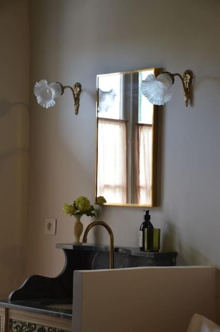 La Loge Familiale: 110m2, Place Rose Goudard, Ac *