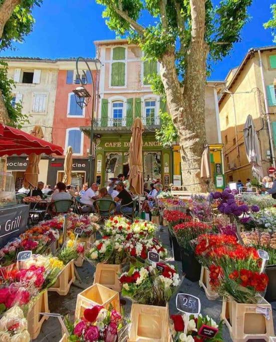 La Loge Familiale: 110m2, Place Rose Goudard, Ac