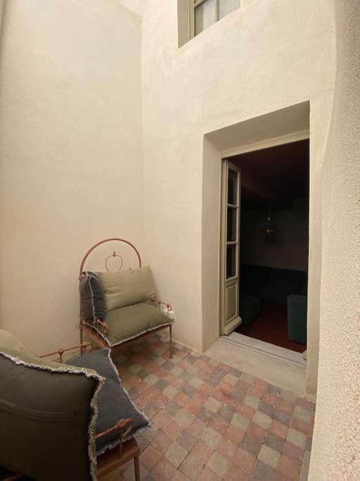 Apartment La Loge Familiale: 110m2, Place Rose Goudard, Ac